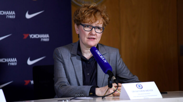 Distorsion de l'Holocauste plus dangereuse que le déni, avertit le départ de la chef de l'IHRA, Kathrin Meyer, un message de notre éditeur et PDG Rachel Fishman Feddersen