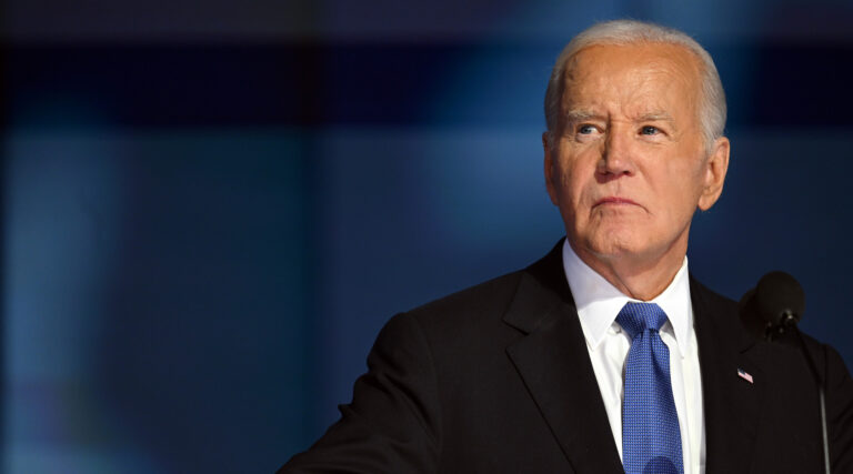 Joe Biden est entré à la Maison Blanche en s’engageant à lutter contre l’antisémitisme. Il repart avec à des niveaux historiques. Un message de notre éditrice et PDG Rachel Fishman Feddersen