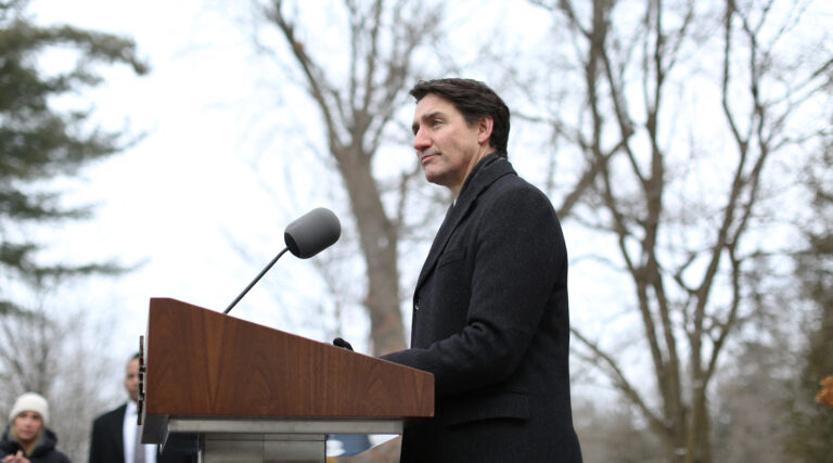 Justin Trudeau démissionne de son poste de Premier ministre canadien, après avoir perdu la confiance d'une grande partie de la communauté juive du pays. Un message de notre éditrice et PDG Rachel Fishman Feddersen