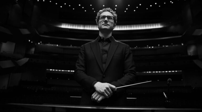 L'Orchestre de Louisville se souvient de son violon solo avec un opéra qu'il a interprété dans un camp de concentration nazi un message de notre éditeur et PDG Rachel Fishman Feddersen