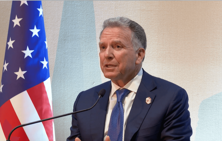 L'envoyé de Trump Middle East Steve Witkoff s'appuie sur la tragédie personnelle pour faire pression pour la sortie des otages israéliens un message de notre éditeur et PDG Rachel Fishman Feddersen