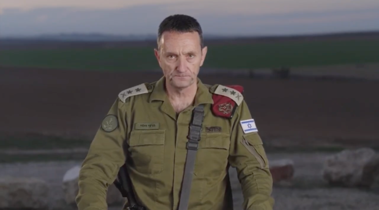 Le chef de l'armée israélienne démissionne, invoquant les échecs du 7 octobre