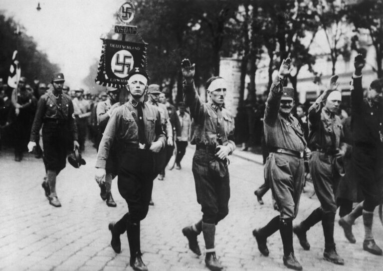 Ma grand-mère a fui Hitler en 1938. Elle serait sceptique quant à la panique face à l'antisémitisme aujourd'hui. Un message de notre éditrice et PDG Rachel Fishman Feddersen