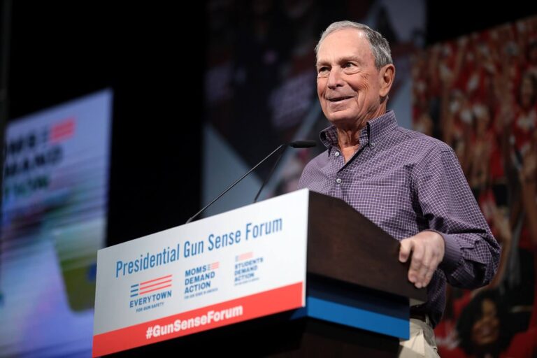Mike Bloomberg intervient à nouveau pour financer l'organisme des Nations Unies sur le climat en réponse aux mesures de Trump. Un message de notre éditrice et PDG Rachel Fishman Feddersen
