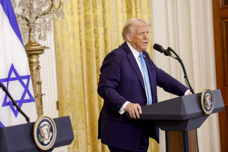 Analyse: le plan de relocalisation de Gaza de Trump signale le changement de changement politique juif influence un message de notre éditeur et PDG Rachel Fishman Feddersen