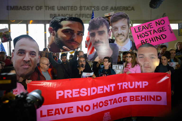 Les plans de Trump pour Gaza pourraient saper le cessez-le-feu. Les otages paieront le prix tragique un message de notre éditeur et PDG Rachel Fishman Feddersen