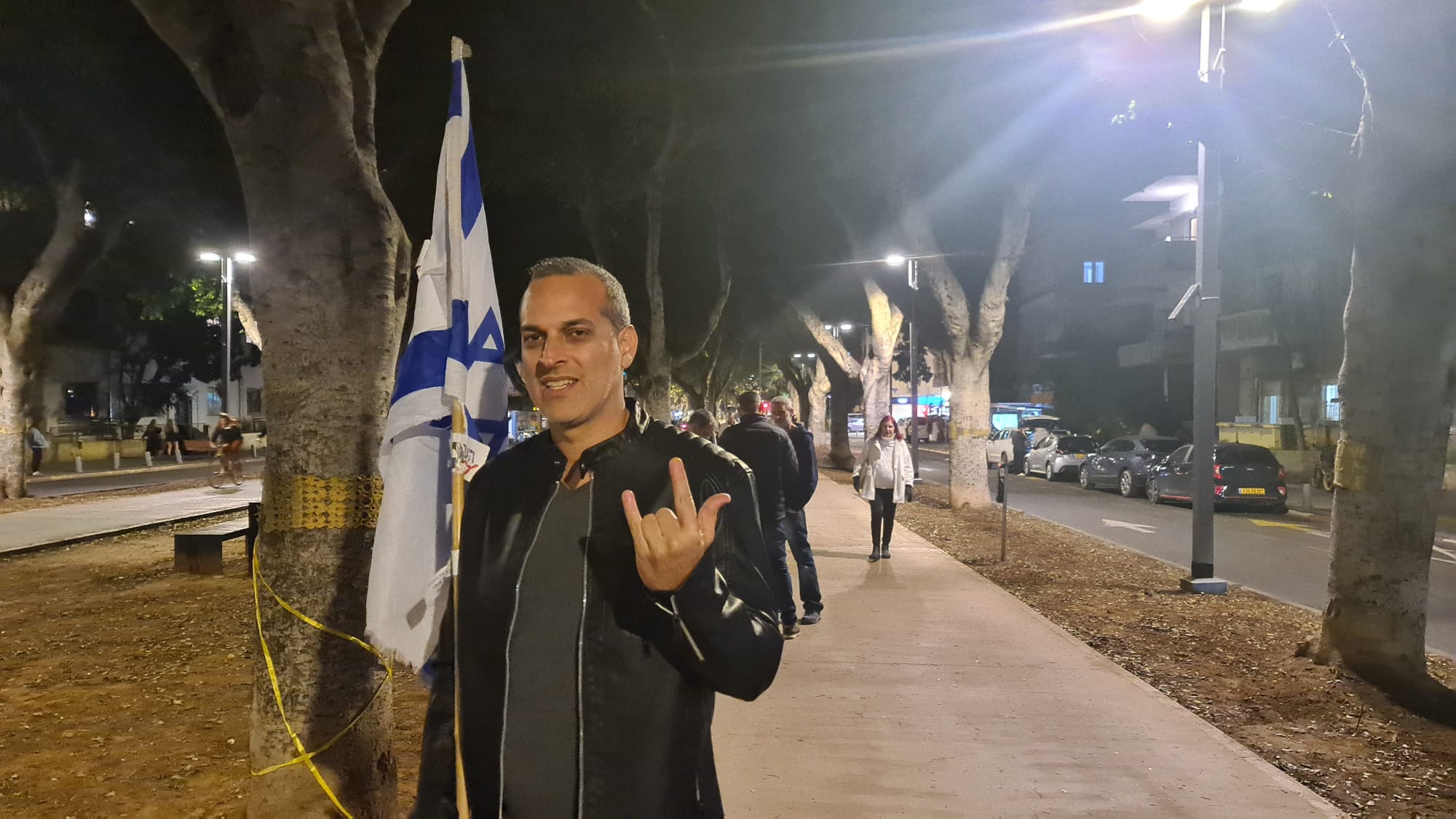 Alors que Netanyahu tire le chef de Shin Bet, les Israéliens de droite se joignent à des manifestations de masse contre lui un message de notre éditeur et PDG Rachel Fishman Feddersen
