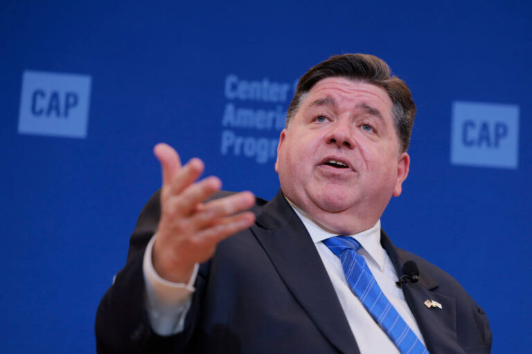Comment JB Pritzker utilise l'Holocauste pour se positionner comme le visage (juif) de Trump Resistance Un message de notre éditeur et PDG Rachel Fishman Feddersen