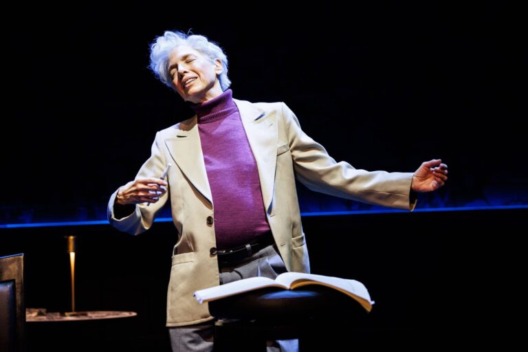 Elle était une avenue adolescente, une rock star allemande et une femme de tête de Berlin - maintenant elle joue à Leonard Bernstein un message de notre éditeur et PDG Rachel Fishman Feddersen