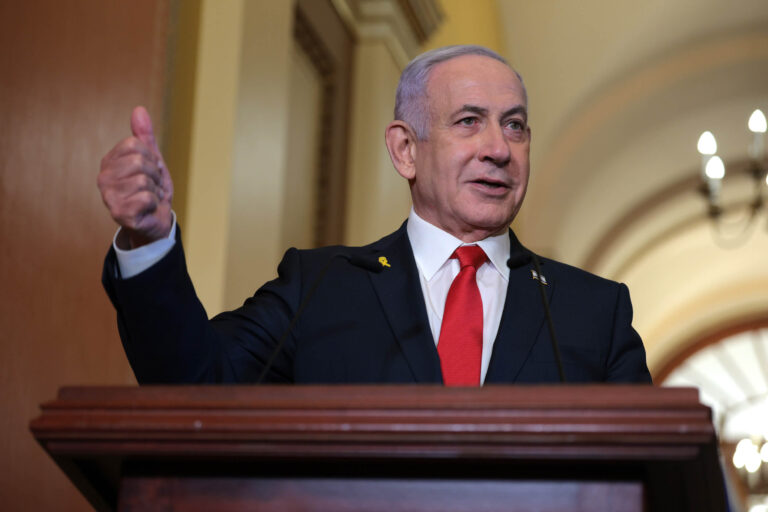 Il est difficile de voir comment la rupture du cessez-le-feu aide Israël. Il est facile de voir comment ça aide Netanyahu