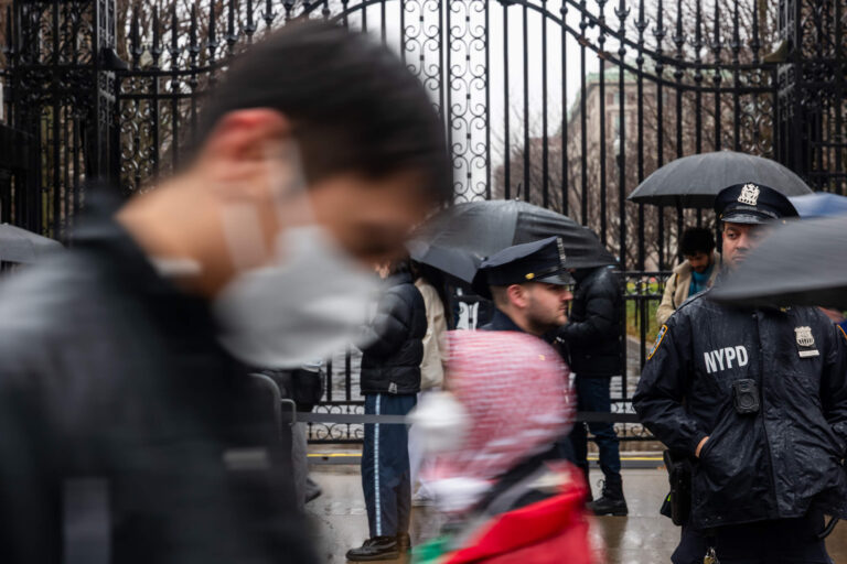 Il y a une sombre explication historique pour expliquer pourquoi la capitulation de Columbia à Trump est si concernant un message de notre éditeur et PDG Rachel Fishman Feddersen