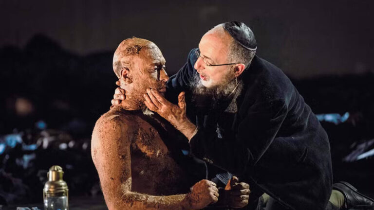 Les étapes du théâtre parisiennes «Golem» de la chanteuse Isaac Bashevis en yiddish et français un message de notre éditeur et PDG Rachel Fishman Feddersen