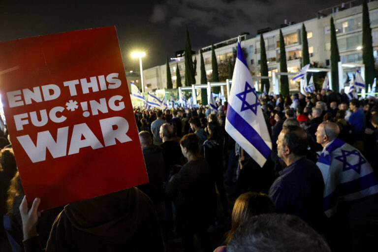 Pourquoi le cessez-le-feu s'est-il décomposé? Blame la politique de survie de Netanyahu et la volatilité de Trump