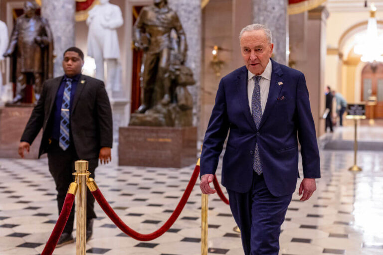 Schumer: l'antisémitisme à gauche «beaucoup plus difficile à lutter contre» que l'antisémitisme à droite