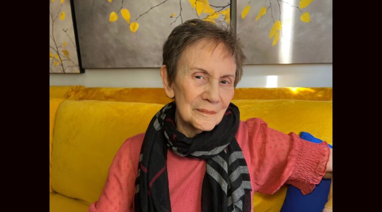 Ce New Yorker juif a survécu à l'Holocauste et à la révolution hongroise, et aide toujours les autres aujourd'hui, l'attaquant est libre de lire, mais il n'est pas libre de produire