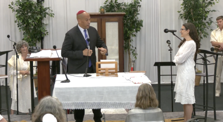 Sen. Cory Booker delivers a prayer at IKAR in Los Angeles on Oct. 12, 2024. (Screenshot)