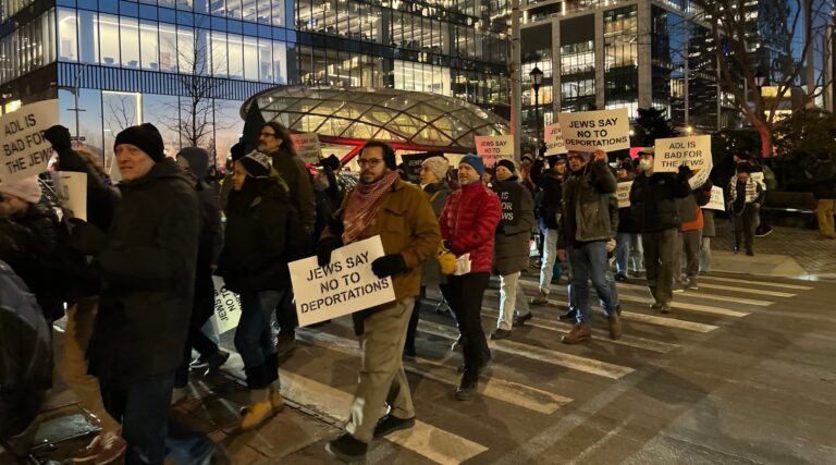 L'administration Trump restaure les visas des étudiants, mais l'impact sur les manifestants pro-palestiniens n'est pas clair que l'attaquant est libre de lire, mais il n'est pas gratuit