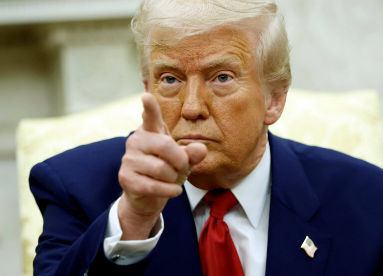 Les disciples de Trump voient un sauveur, mais les historiens juifs connaissent un faux messie quand ils voient un attaquant est libre de lire, mais il n'est pas libre de produire