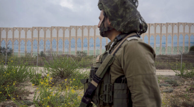 Les réservistes israéliens sont libérés après des centaines d'appel à la libération d'otages et de fin de guerre