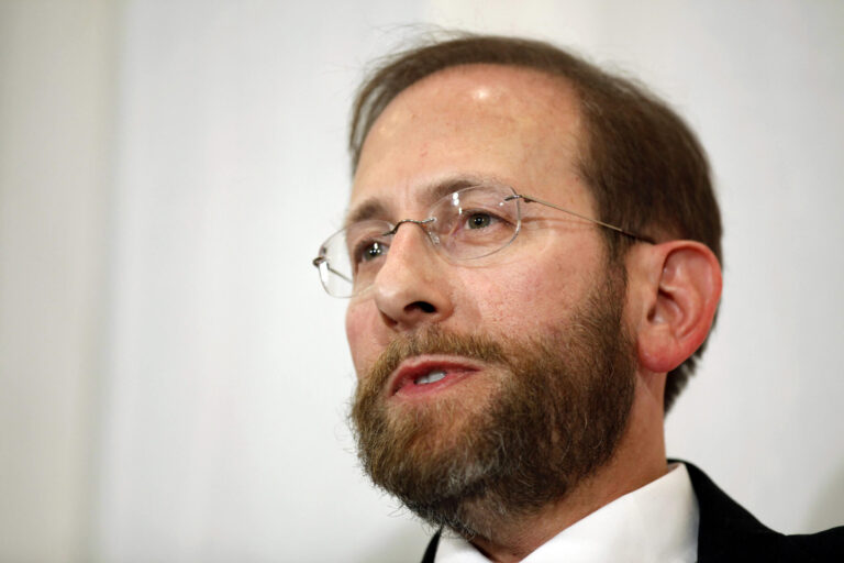 Président de Harvard: En tant que juif, «je sais très bien» que les préoccupations concernant l'antisémitisme sont valides, l'attaquant est libre de lire, mais il n'est pas libre de produire
