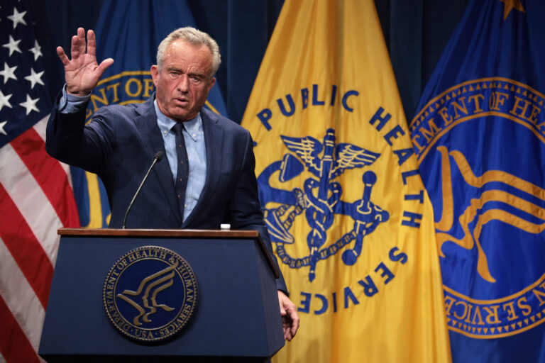 RFK Jr. et Trump parlent d'un `` registre de l'autisme '' - cela sonne avec inquiétude, l'attaquant est libre de lire, mais il n'est pas libre de produire