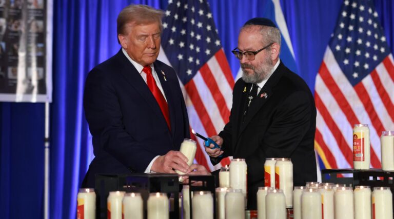 Trump choisit Yehuda Kaploun, un ami et un homme d'affaires de Miami, en tant qu'envoyé antisémitisme, l'attaquant est libre de lire, mais il n'est pas libre de produire