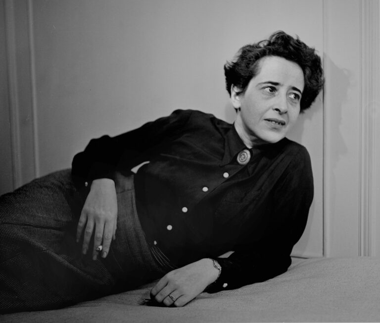 Trump veut honorer Hannah Arendt dans un «jardin des héros américains». Est-ce une blague? L'attaquant est libre de lire, mais il n'est pas libre de produire
