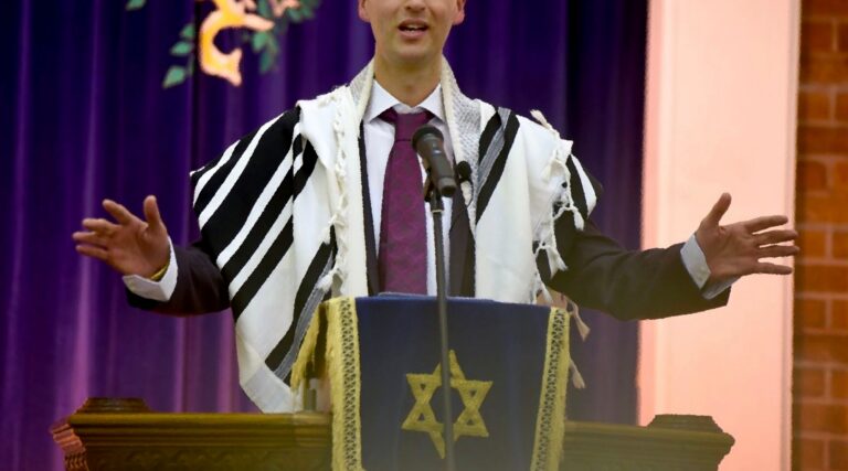 Un groupe de réflexion israélien a utilisé l'IA pour analyser 4 400 sermons de synagogue américaine. Voici ce qu'il a trouvé. L'attaquant est libre de lire, mais il n'est pas libre de produire