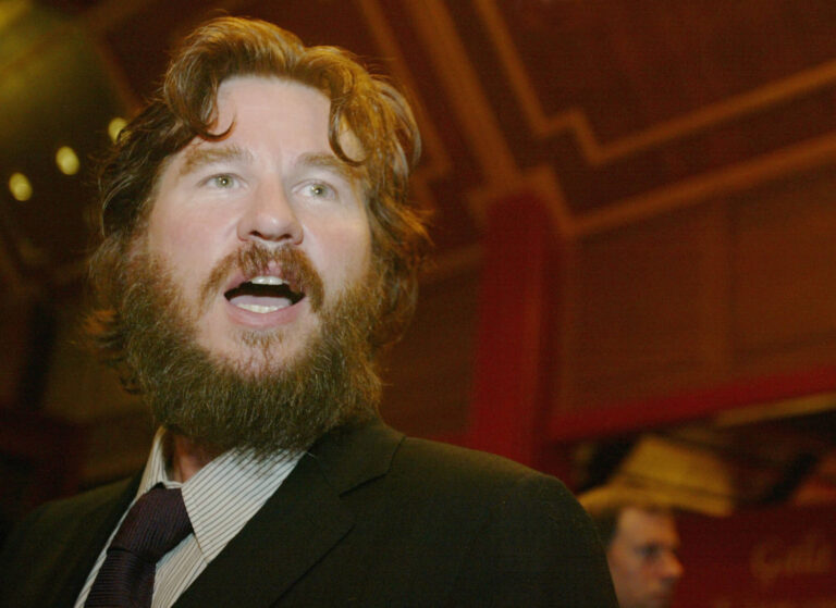 Val Kilmer était la voix de Moïse de ma génération (et de Dieu) l'attaquant est libre de lire, mais il n'est pas libre de produire