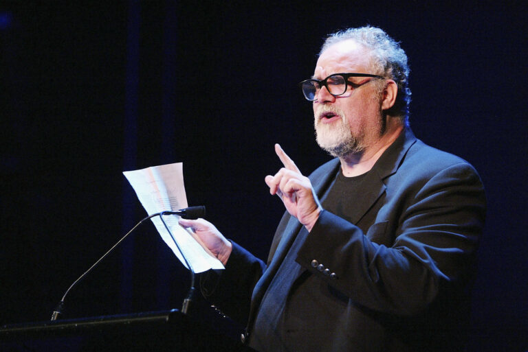 William Finn, écrivain de Tony, des comédies musicales juives, queer est décédée à 73 The Forward est libre de lire, mais ce n'est pas libre de produire