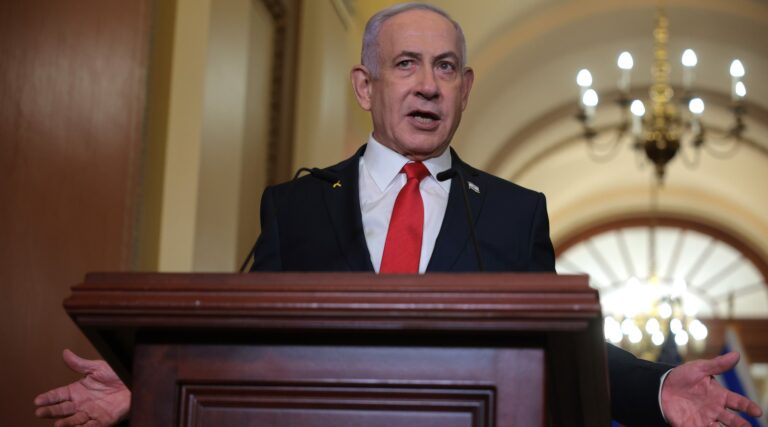 Un Netanyahu assiégé dit que le «plan Trump» pour l'émigration de Gaza est une condition pour mettre fin à la guerre