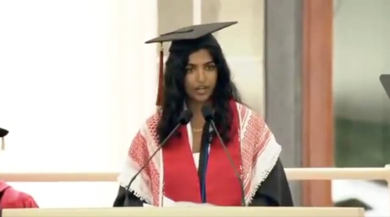 MIT Disciplines Étudiant conférencier de début qui a condamné les liens de l'école avec Israël comme «complice du génocide»