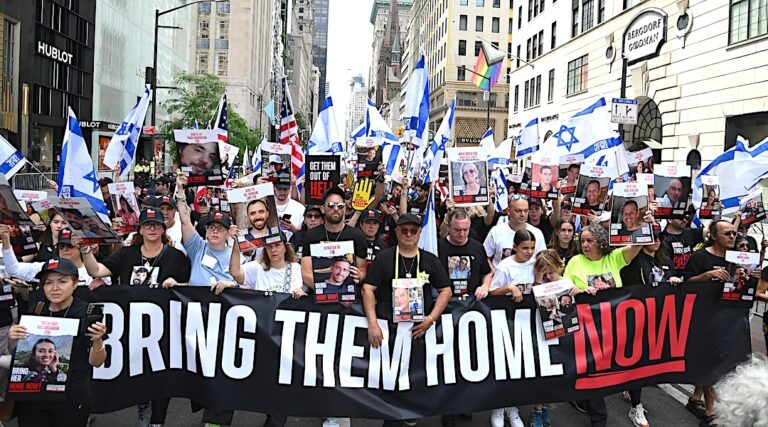 JNF alloue 100 000 $ pour soutenir NYC Israel Parade pour la première fois