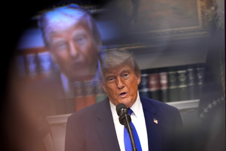L'hypocrisie stupéfiante derrière l'accord de Trump pour libérer le dernier otage américain vivant l'attaquant est libre de lire, mais il n'est pas gratuit