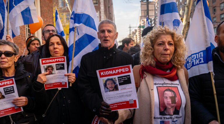 Le chef de gauche israélien, Yair Golan, se doute après avoir suggéré à Israël que `` tue les bébés comme un passe-temps ''