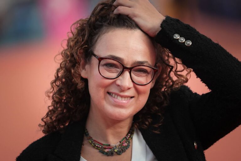À la pointe de l'opposition française à la guerre à Gaza, le rabbin superstar qui a inspiré une série HBO