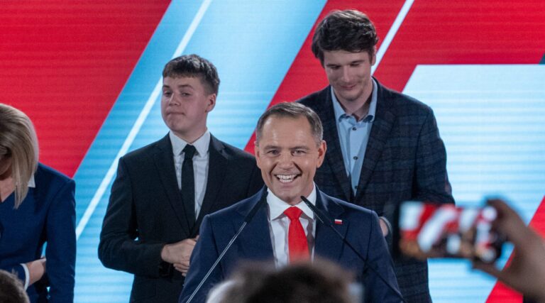 Karol Nawrocki, historien révisionniste de l'Holocauste de droite, président polonais élu président