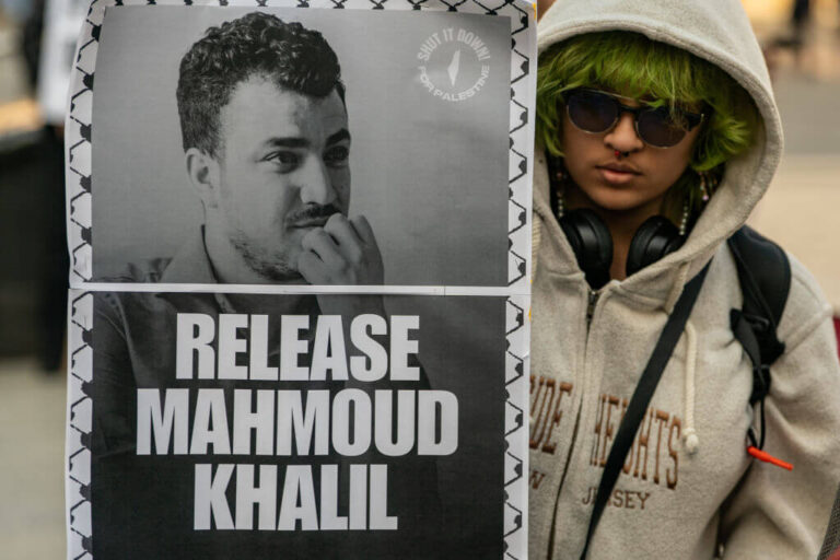 L'administration Trump refuse de libérer le militant de Columbia Mahmoud Khalil, malgré l'ordonnance du juge