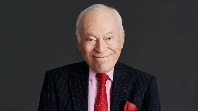Leonard Lauder, qui a élargi les affaires de sa famille juive en un empire cosmétique, décède à 92 ans