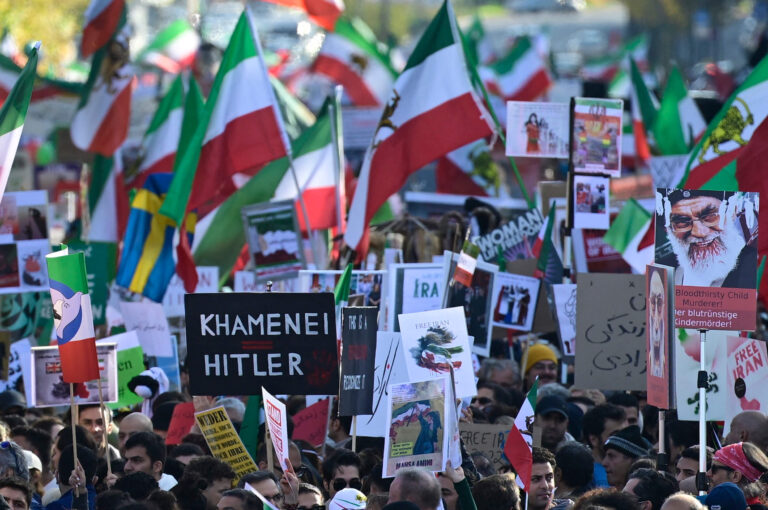 Les dirigeants israéliens utilisent des comparaisons de l'Holocauste pour justifier des attaques contre l'Iran. Est-ce casher?