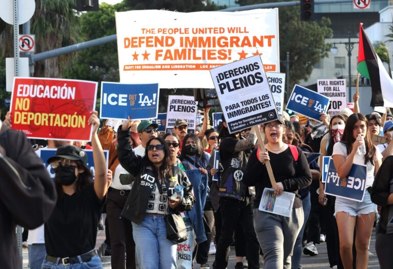 Les rabbins justes protestent contre ces raids d'immigration à Los Angeles