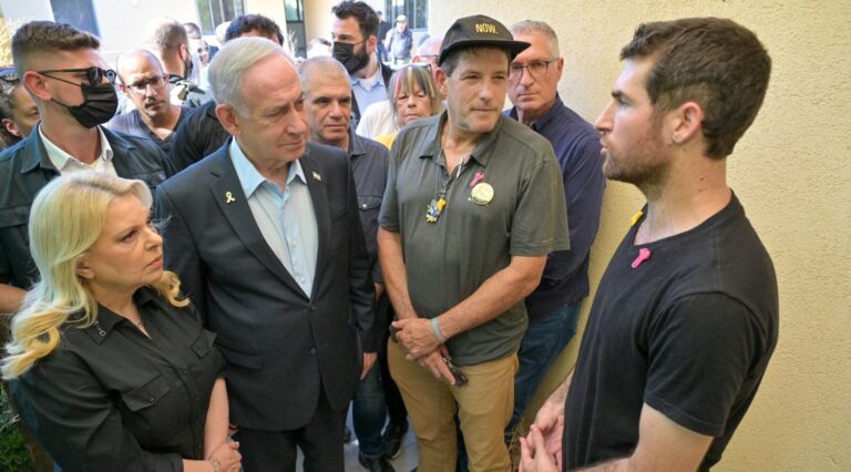 Netanyahu arrive à Washington alors que Trump dit «bonne chance» du cessez-le-feu de Gaza cette semaine