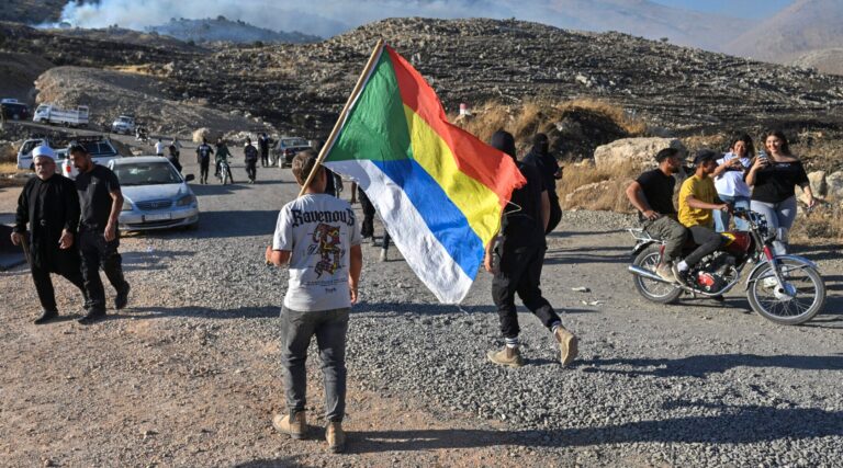 Syrien détente espère que le président accuse Israël de semer «chaos et destruction» avec des frappes