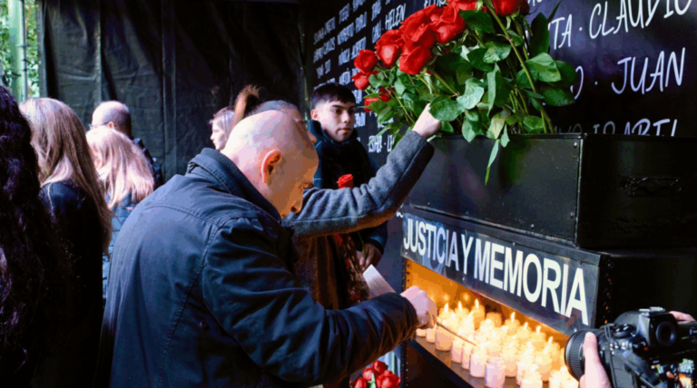 People pay tribute to victims of the 1994 AMIA bombing in Buenos Aires on July 18, 2025. (Courtesy AMIA)