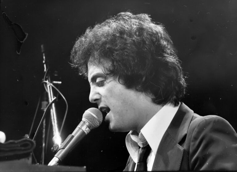 6 heures de Billy Joel peuvent-elles transformer les critiques en croyants?
