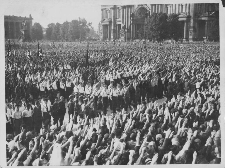 Ce que les démocrates combattant Trump devraient apprendre de l'échec de l'Allemagne à arrêter Hitler