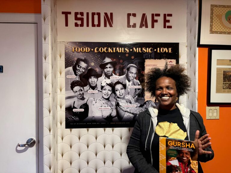 La reine de la cuisine juive éthiopienne de Harlem sait que les histoires des Juifs et des Africains sont inséparables
