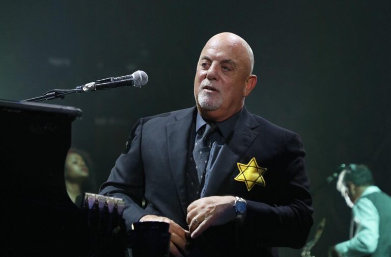 «Quoi qu'il en soit, je serai toujours juif. Billy Joel s'ouvre sur l'histoire de l'Holocauste de sa famille
