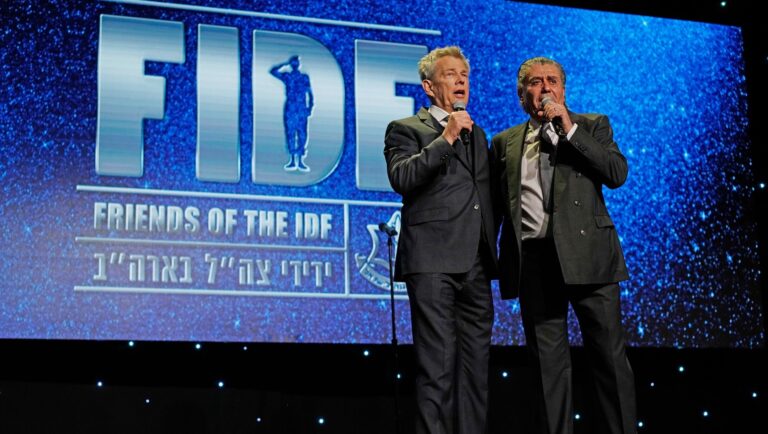 Dans le sillage d'un bouleversement de leadership, FIDF double une prétention contestée pour rassurer les donateurs