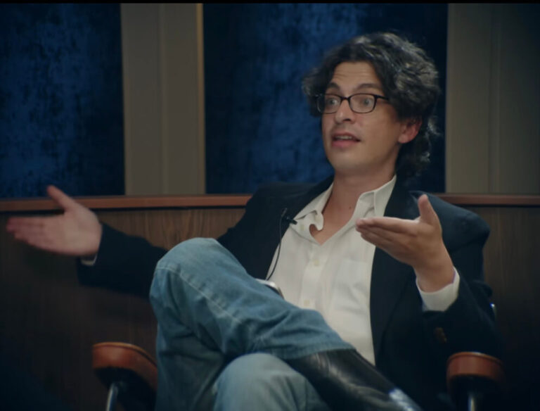 `` Être un être humain à ce sujet '': Ritchie Torres, Adam Friedland et une confrontation sensationnelle sur la guerre d'Israël-Hamas